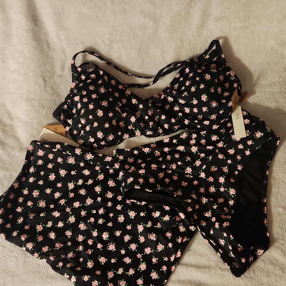 Victoria Secret-Pink  3 piece swimming suit